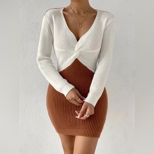 Two tone front twist sweater dress, size MEDIUM